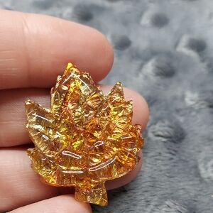 Vintage Crinkly Copper Confetti in Molded Plastic Maple Leaf Pin Brooch
